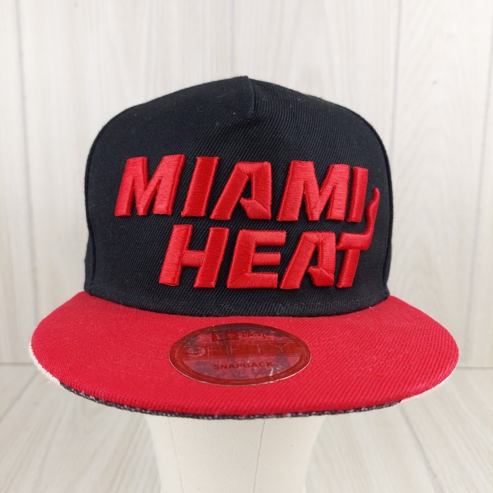 New Era Miami Heat Hat Mens OSFM Black Red Hardwood Classics 9FIFTY Snapback NBA